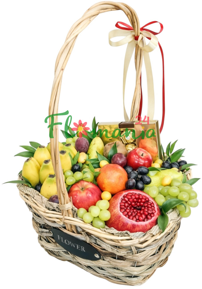 Фруктовая корзина с конфетами